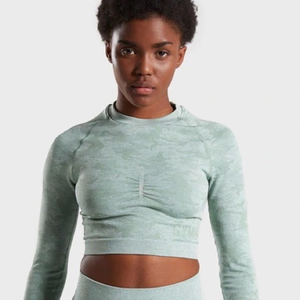 Gymshark Camo Seamless Long Sleeve Crop Top - Sage Green S